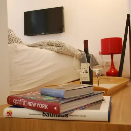 Apartment Stylish In The Center With Air Conditioning