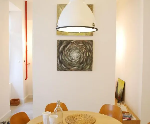 Stylish In The Center With Air Conditioning Appartement *
